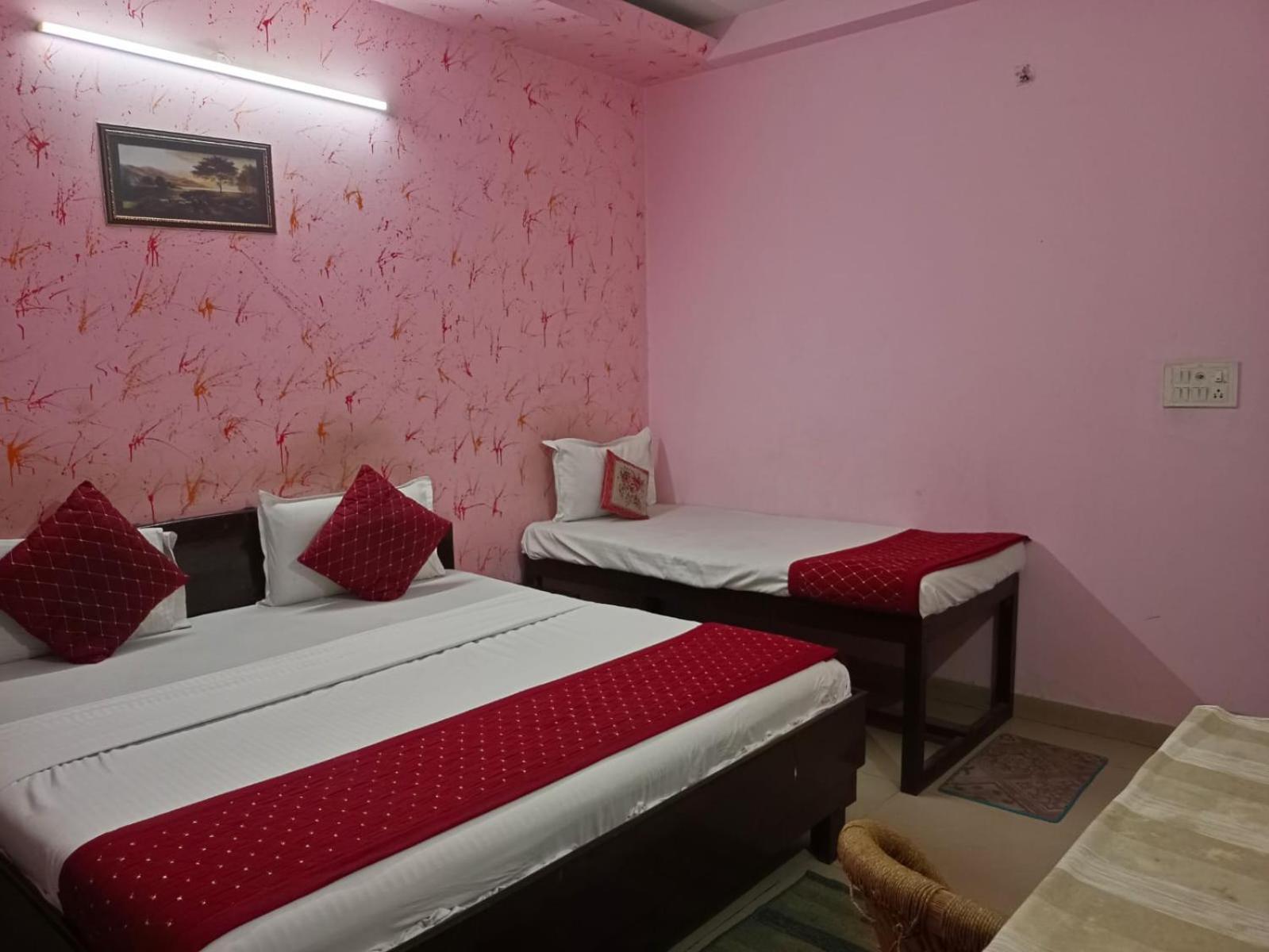 Airport Hotel Pariksheet Inn Neu-Delhi Exterior foto
